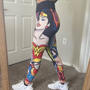 WONDER WOMAN WORKOUT LEGGINGS